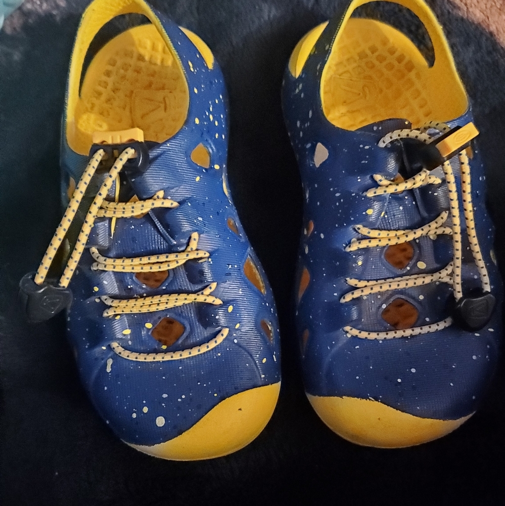 Keen shoes